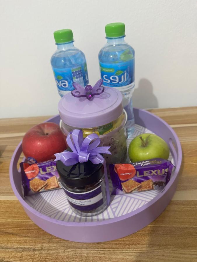 The Purple Place Apartment Абу Даби Екстериор снимка