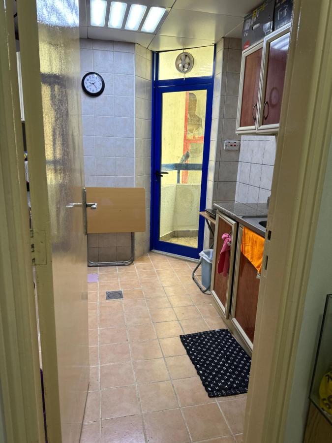 The Purple Place Apartment Абу Даби Екстериор снимка