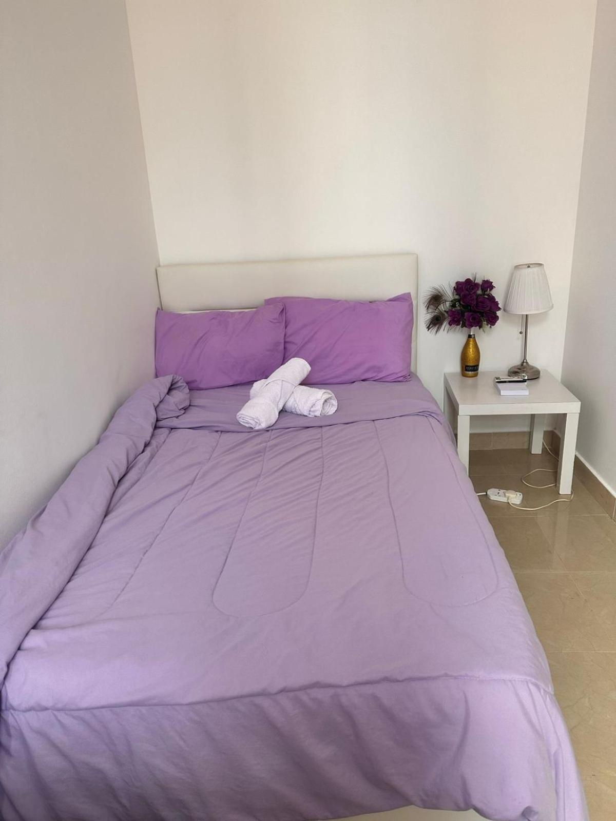 The Purple Place Apartment Абу Даби Екстериор снимка